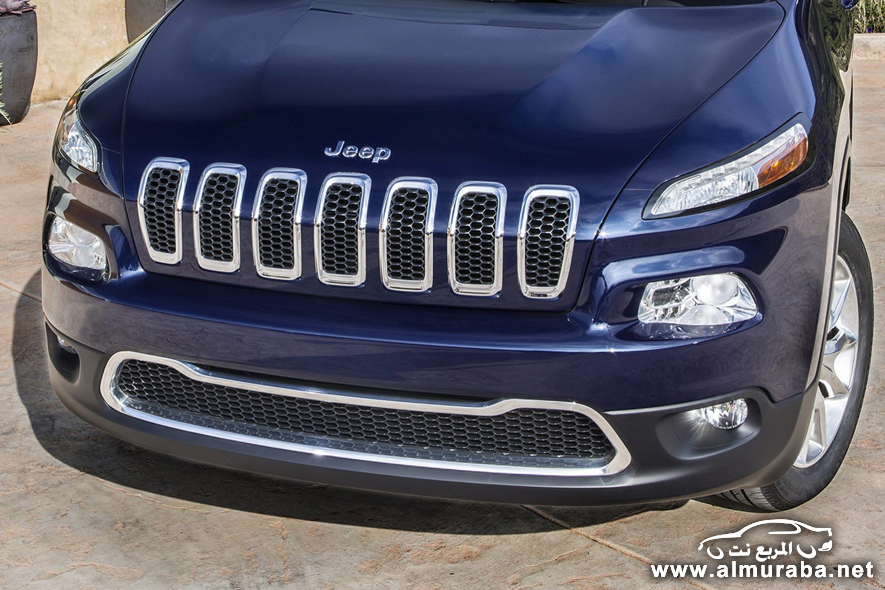 رسمياً جيب شيروكي 2014 بشكلها الجديد كلياً بالصور وبجودة عالية Jeep Cherokee 2014 6